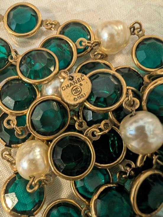 CHANEL Jewelry - Stunning!!! Chanel Gold-Plated Vintage 1981 Gripoix & Faux Pearl Necklace